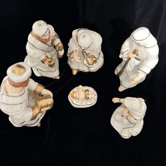 VTG 6 pc Nativity Manger Scene Glazed Porcelain White Gold trim Figurines 1990s - Picture 4 of 13
